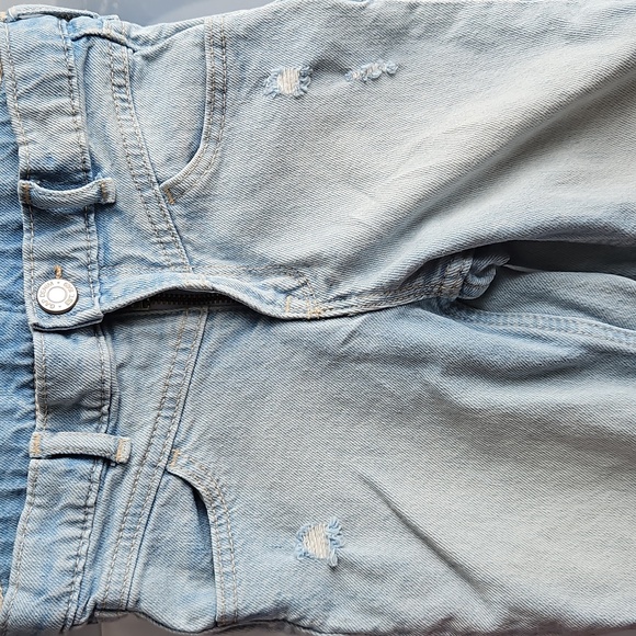 🦖 5/$20 GAP - NWOT Girlfriend Denim Light Blue Jeans - Size 5 - Picture 2 of 5